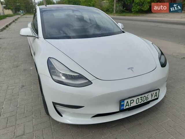Белый Тесла Модель 3, объемом двигателя 0 л и пробегом 76 тыс. км за 21900 $, фото 1 на Automoto.ua