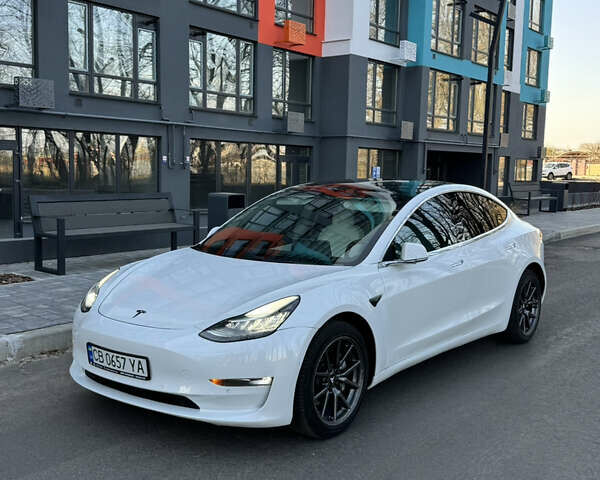 Білий Тесла Модель 3, об'ємом двигуна 0 л та пробігом 112 тис. км за 18500 $, фото 1 на Automoto.ua