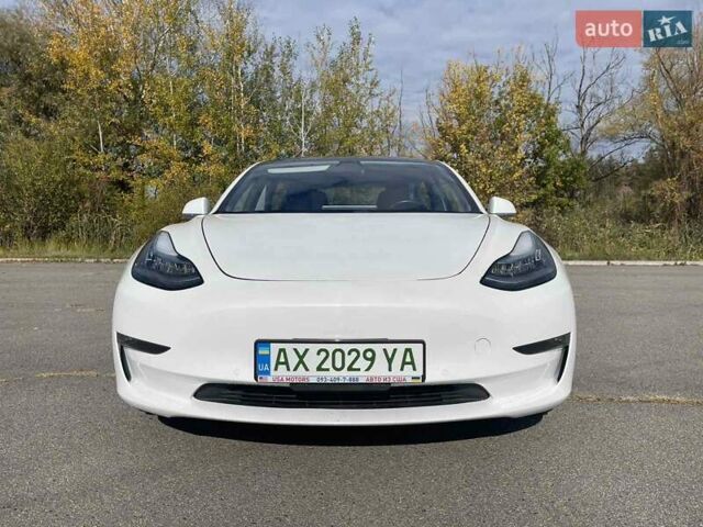 Белый Тесла Модель 3, объемом двигателя 0 л и пробегом 128 тыс. км за 16999 $, фото 1 на Automoto.ua