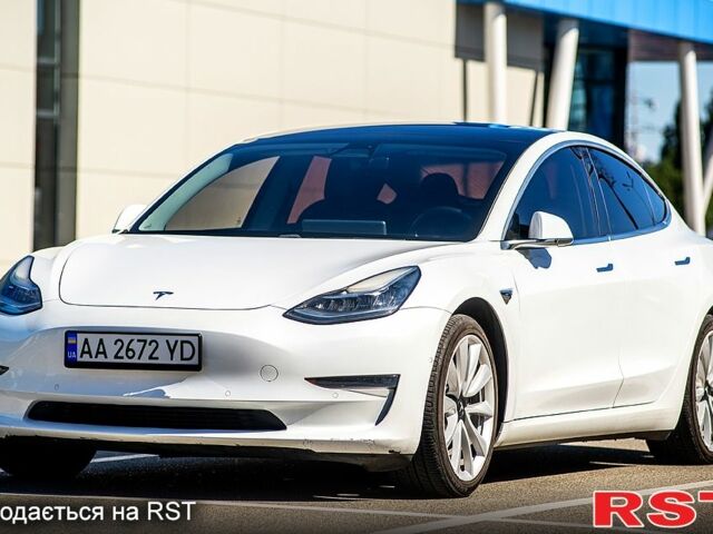 Білий Тесла Модель 3, об'ємом двигуна 0 л та пробігом 186 тис. км за 16000 $, фото 1 на Automoto.ua