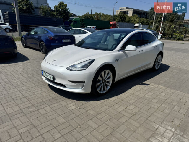Белый Тесла Модель 3, объемом двигателя 0 л и пробегом 55 тыс. км за 19000 $, фото 1 на Automoto.ua
