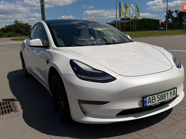 Білий Тесла Модель 3, об'ємом двигуна 0 л та пробігом 160 тис. км за 16799 $, фото 1 на Automoto.ua