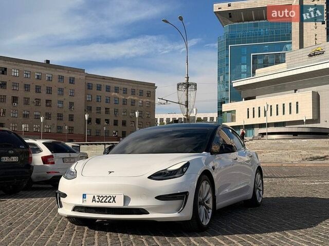 Білий Тесла Модель 3, об'ємом двигуна 0 л та пробігом 288 тис. км за 16900 $, фото 1 на Automoto.ua