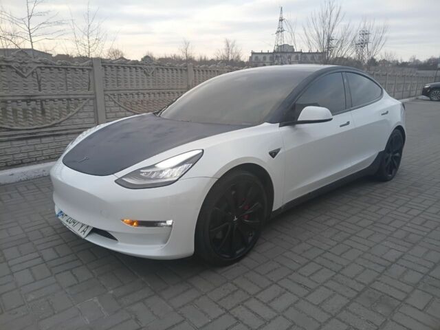Білий Тесла Модель 3, об'ємом двигуна 0 л та пробігом 80 тис. км за 16084 $, фото 1 на Automoto.ua