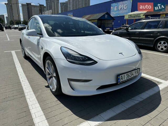 Белый Тесла Модель 3, объемом двигателя 0 л и пробегом 142 тыс. км за 25850 $, фото 1 на Automoto.ua