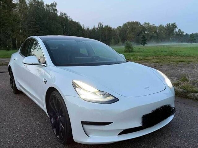 Белый Тесла Модель 3, объемом двигателя 0 л и пробегом 137 тыс. км за 17300 $, фото 1 на Automoto.ua