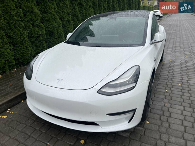 Білий Тесла Модель 3, об'ємом двигуна 0 л та пробігом 103 тис. км за 15000 $, фото 1 на Automoto.ua
