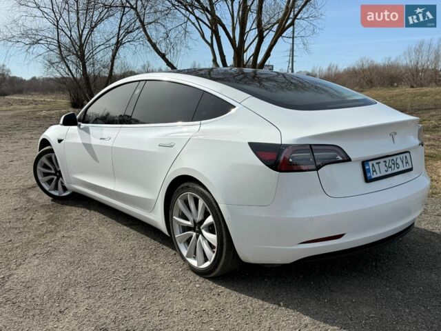 Білий Тесла Модель 3, об'ємом двигуна 0 л та пробігом 78 тис. км за 16600 $, фото 1 на Automoto.ua