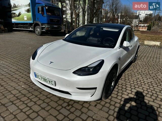 Белый Тесла Модель 3, объемом двигателя 0 л и пробегом 116 тыс. км за 16500 $, фото 1 на Automoto.ua