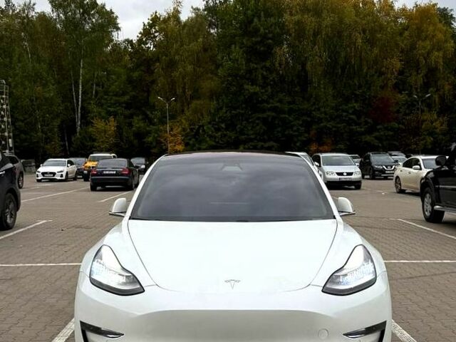 Білий Тесла Модель 3, об'ємом двигуна 0 л та пробігом 85 тис. км за 14500 $, фото 1 на Automoto.ua