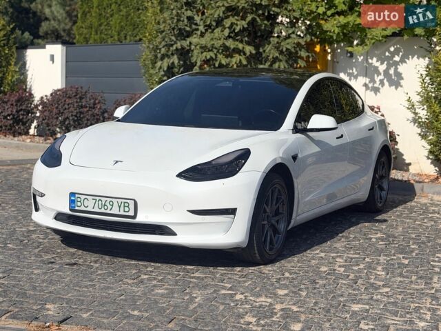 Белый Тесла Модель 3, объемом двигателя 0 л и пробегом 123 тыс. км за 16900 $, фото 1 на Automoto.ua