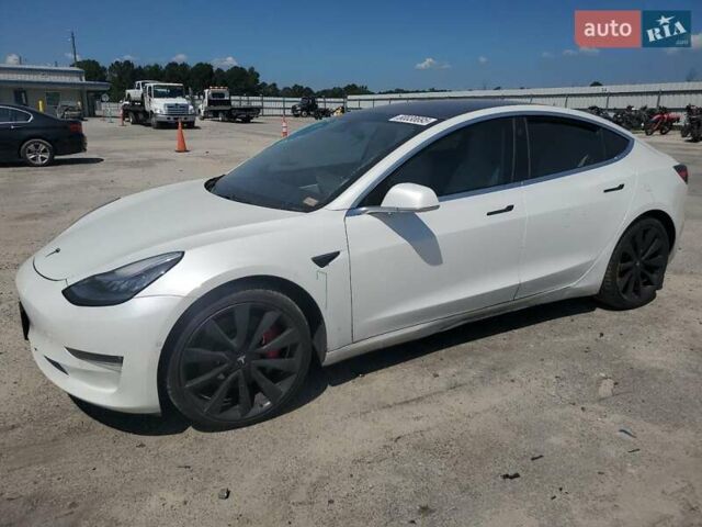 Белый Тесла Модель 3, объемом двигателя 0 л и пробегом 140 тыс. км за 6900 $, фото 1 на Automoto.ua