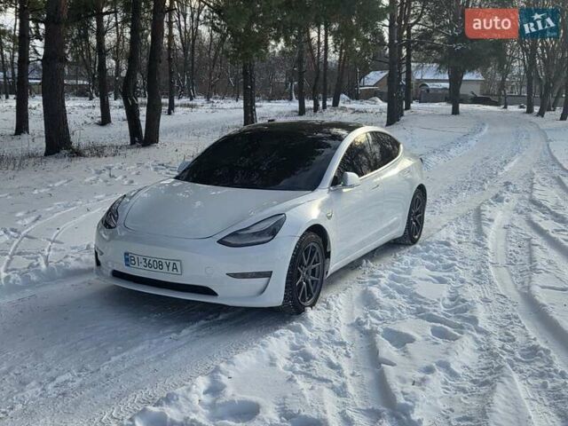 Білий Тесла Модель 3, об'ємом двигуна 0 л та пробігом 78 тис. км за 17950 $, фото 1 на Automoto.ua