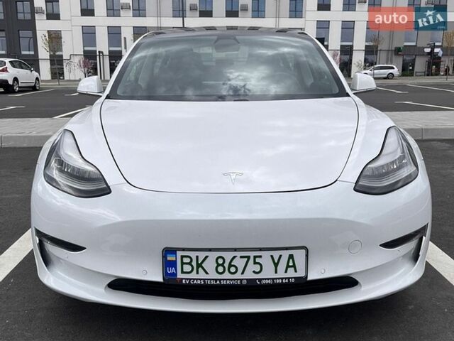 Белый Тесла Модель 3, объемом двигателя 0 л и пробегом 112 тыс. км за 16900 $, фото 1 на Automoto.ua