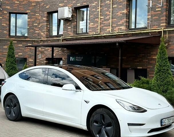 Білий Тесла Модель 3, об'ємом двигуна 0 л та пробігом 172 тис. км за 13500 $, фото 1 на Automoto.ua