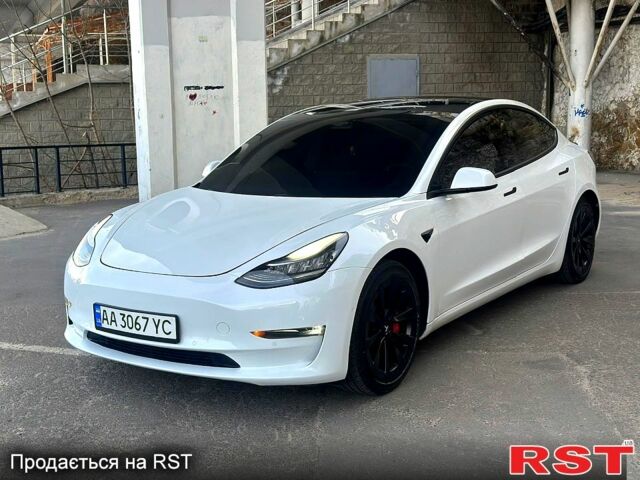 Білий Тесла Модель 3, об'ємом двигуна 0.28 л та пробігом 139 тис. км за 18600 $, фото 1 на Automoto.ua