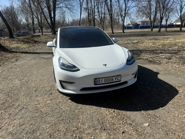 Білий Тесла Модель 3, об'ємом двигуна 0 л та пробігом 210 тис. км за 16500 $, фото 1 на Automoto.ua