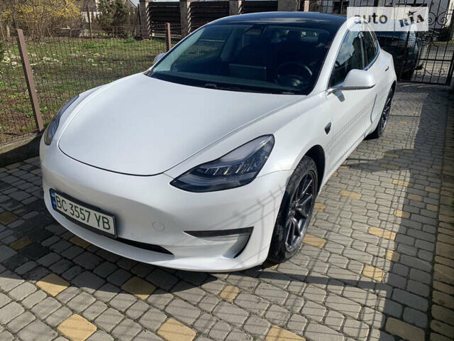 Білий Тесла Модель 3, об'ємом двигуна 0 л та пробігом 109 тис. км за 19600 $, фото 1 на Automoto.ua