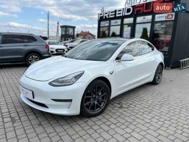 Белый Тесла Модель 3, объемом двигателя 0 л и пробегом 148 тыс. км за 16500 $, фото 1 на Automoto.ua