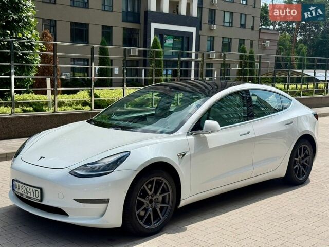 Білий Тесла Модель 3, об'ємом двигуна 0 л та пробігом 177 тис. км за 14400 $, фото 1 на Automoto.ua