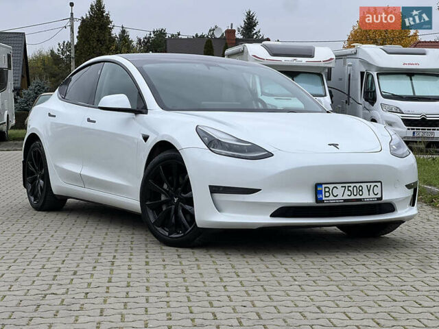 Белый Тесла Модель 3, объемом двигателя 0 л и пробегом 92 тыс. км за 19950 $, фото 1 на Automoto.ua
