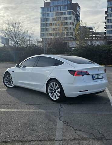 Білий Тесла Модель 3, об'ємом двигуна 0 л та пробігом 140 тис. км за 17400 $, фото 1 на Automoto.ua