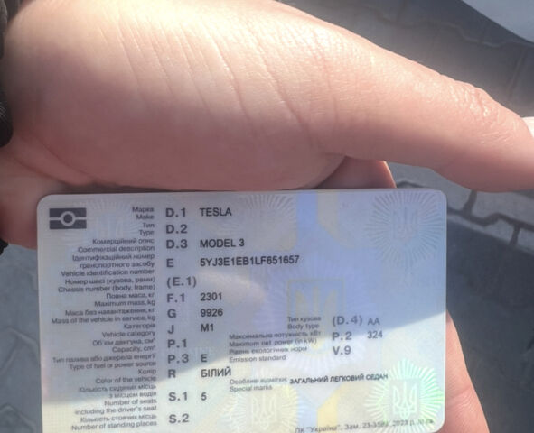 Белый Тесла Модель 3, объемом двигателя 0 л и пробегом 67 тыс. км за 19500 $, фото 1 на Automoto.ua