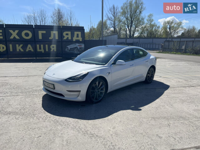Белый Тесла Модель 3, объемом двигателя 0 л и пробегом 79 тыс. км за 19000 $, фото 1 на Automoto.ua