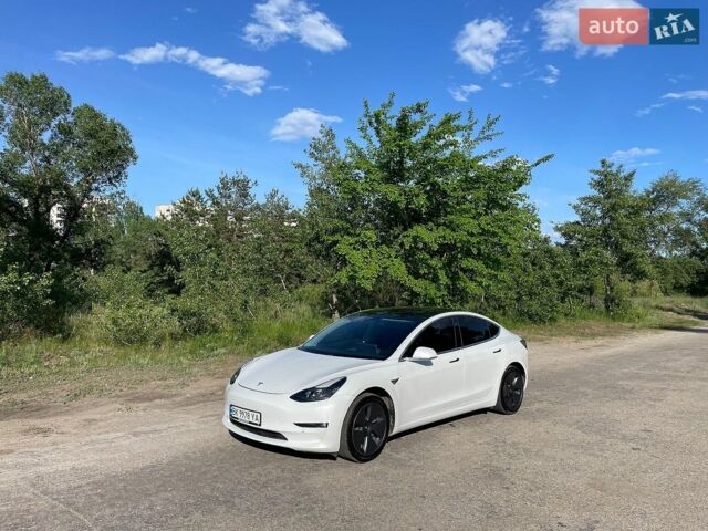 Белый Тесла Модель 3, объемом двигателя 0 л и пробегом 201 тыс. км за 14500 $, фото 1 на Automoto.ua
