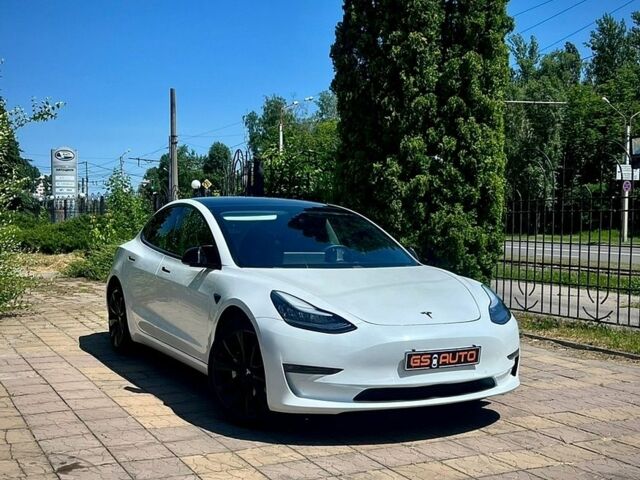 Белый Тесла Модель 3, объемом двигателя 0 л и пробегом 55 тыс. км за 19300 $, фото 1 на Automoto.ua