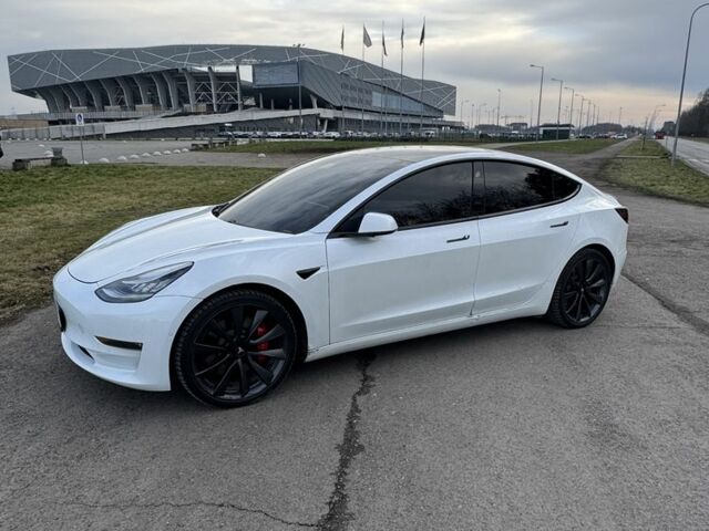 Білий Тесла Модель 3, об'ємом двигуна 0 л та пробігом 118 тис. км за 17500 $, фото 1 на Automoto.ua