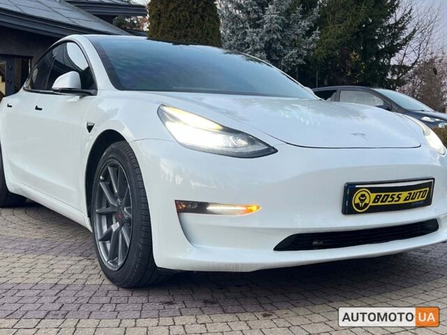 Білий Тесла Модель 3, об'ємом двигуна 82 л та пробігом 87 тис. км за 22200 $, фото 1 на Automoto.ua
