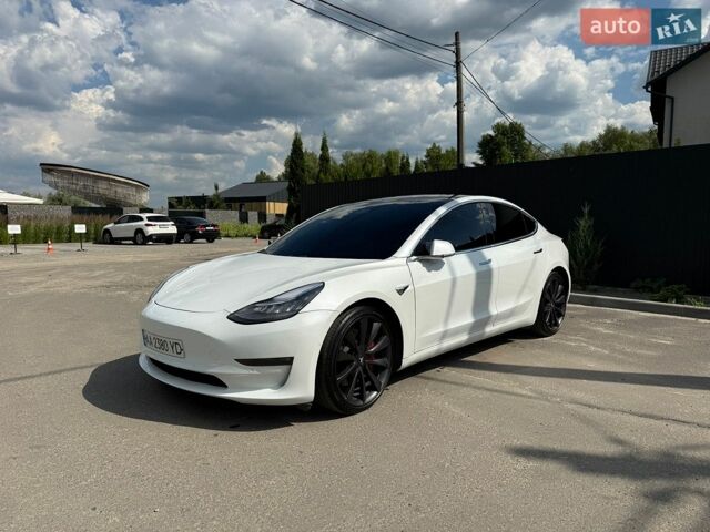 Білий Тесла Модель 3, об'ємом двигуна 0 л та пробігом 113 тис. км за 18900 $, фото 1 на Automoto.ua
