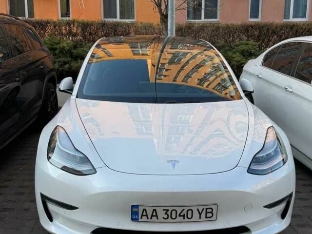 Білий Тесла Модель 3, об'ємом двигуна 0 л та пробігом 57 тис. км за 13500 $, фото 1 на Automoto.ua