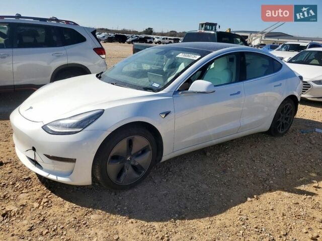 Белый Тесла Модель 3, объемом двигателя 0 л и пробегом 86 тыс. км за 4500 $, фото 1 на Automoto.ua