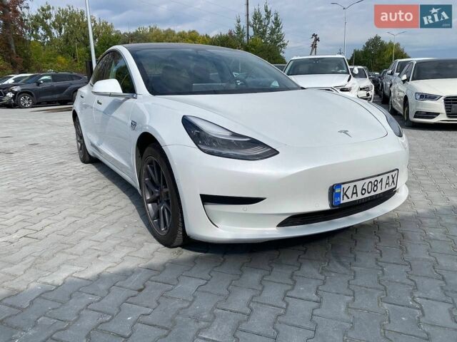 Білий Тесла Модель 3, об'ємом двигуна 0 л та пробігом 182 тис. км за 15900 $, фото 1 на Automoto.ua