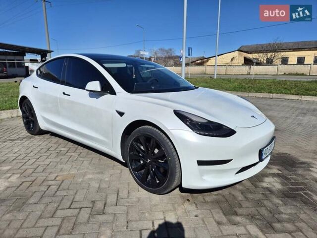 Тесла Модель 3 2020 у Мукачеве на Automoto.ua Білий Тесла Модель 3, об'ємом двигуна 0 л та пробігом 160 тис. км за 18499 $, фото 1 на Automoto.ua