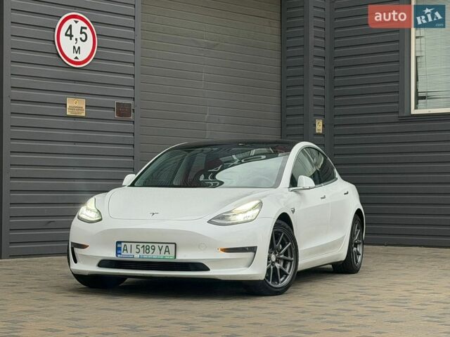Белый Тесла Модель 3, объемом двигателя 0 л и пробегом 70 тыс. км за 16200 $, фото 1 на Automoto.ua