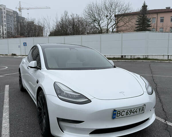 Білий Тесла Модель 3, об'ємом двигуна 0 л та пробігом 203 тис. км за 21500 $, фото 1 на Automoto.ua