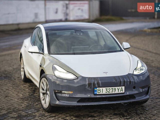 Білий Тесла Модель 3, об'ємом двигуна 0 л та пробігом 104 тис. км за 15000 $, фото 1 на Automoto.ua