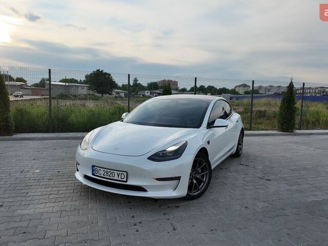 Білий Тесла Модель 3, об'ємом двигуна 0 л та пробігом 152 тис. км за 16500 $, фото 1 на Automoto.ua