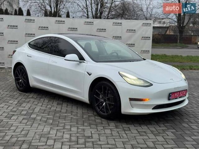 Белый Тесла Модель 3, объемом двигателя 0 л и пробегом 155 тыс. км за 12200 $, фото 1 на Automoto.ua