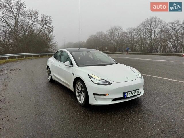 Белый Тесла Модель 3, объемом двигателя 0 л и пробегом 162 тыс. км за 17250 $, фото 1 на Automoto.ua