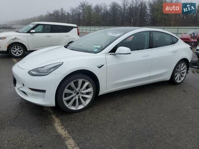 Тесла Модель 3 2020 в Львове на Automoto.ua Белый Тесла Модель 3, объемом двигателя 0 л и пробегом 70 тыс. км за 2700 $, фото 1 на Automoto.ua