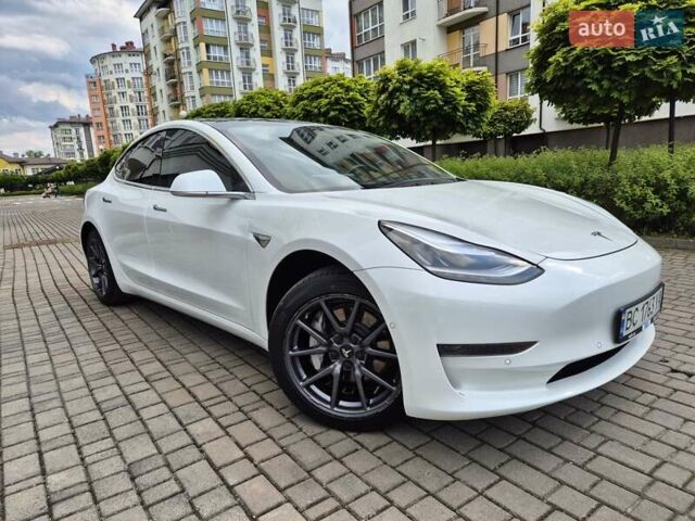 Белый Тесла Модель 3, объемом двигателя 0 л и пробегом 79 тыс. км за 15550 $, фото 1 на Automoto.ua
