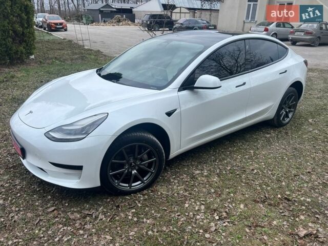 Білий Тесла Модель 3, об'ємом двигуна 0 л та пробігом 86 тис. км за 15800 $, фото 1 на Automoto.ua