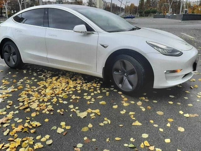 Белый Тесла Модель 3, объемом двигателя 0 л и пробегом 73 тыс. км за 11397 $, фото 1 на Automoto.ua