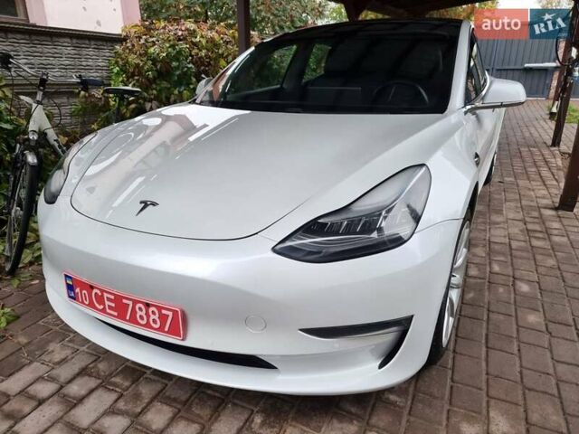 Білий Тесла Модель 3, об'ємом двигуна 0 л та пробігом 156 тис. км за 15900 $, фото 1 на Automoto.ua