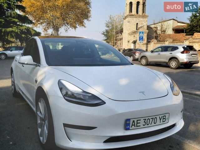 Білий Тесла Модель 3, об'ємом двигуна 0 л та пробігом 148 тис. км за 13300 $, фото 1 на Automoto.ua