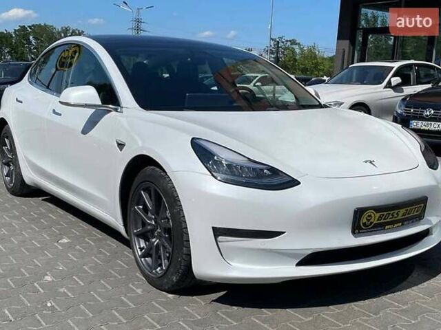 Белый Тесла Модель 3, объемом двигателя 0 л и пробегом 98 тыс. км за 21300 $, фото 1 на Automoto.ua